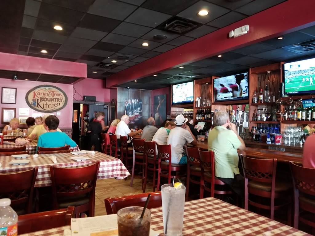 T J Carneys | restaurant | 231 W Venice Ave, Venice, FL 34285, USA | 9414809244 OR +1 941-480-9244