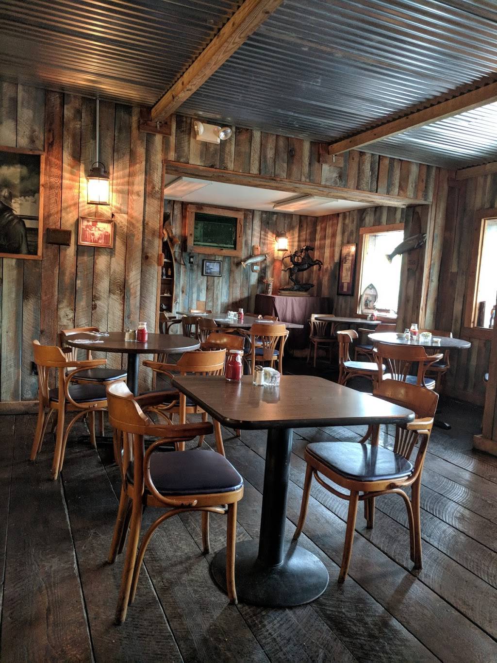 Adirondack Seafood Co Restaurant | restaurant | 115 River St, Hudson Falls, NY 12839, USA | 5187455845 OR +1 518-745-5845