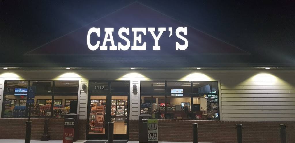 Caseys | meal takeaway | 1112 W 4th St, Vinton, IA 52349, USA | 3194722265 OR +1 319-472-2265