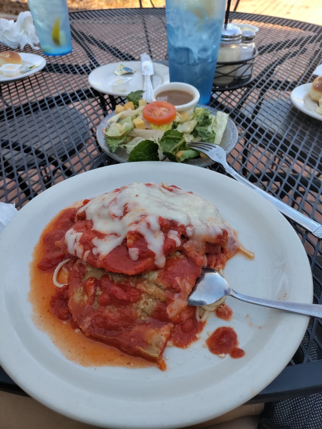 Luigis ITALIAN RESTAURANT | restaurant | 1403 Angelo St, Castroville, TX 78009, USA | 8304440462 OR +1 830-444-0462