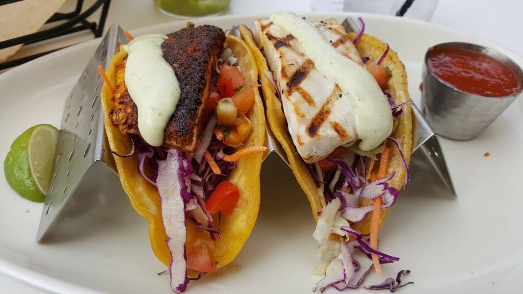 Petes Sunset Grille | restaurant | 21500 CA-1, Huntington Beach, CA 92648, USA | 7148454775 OR +1 714-845-4775