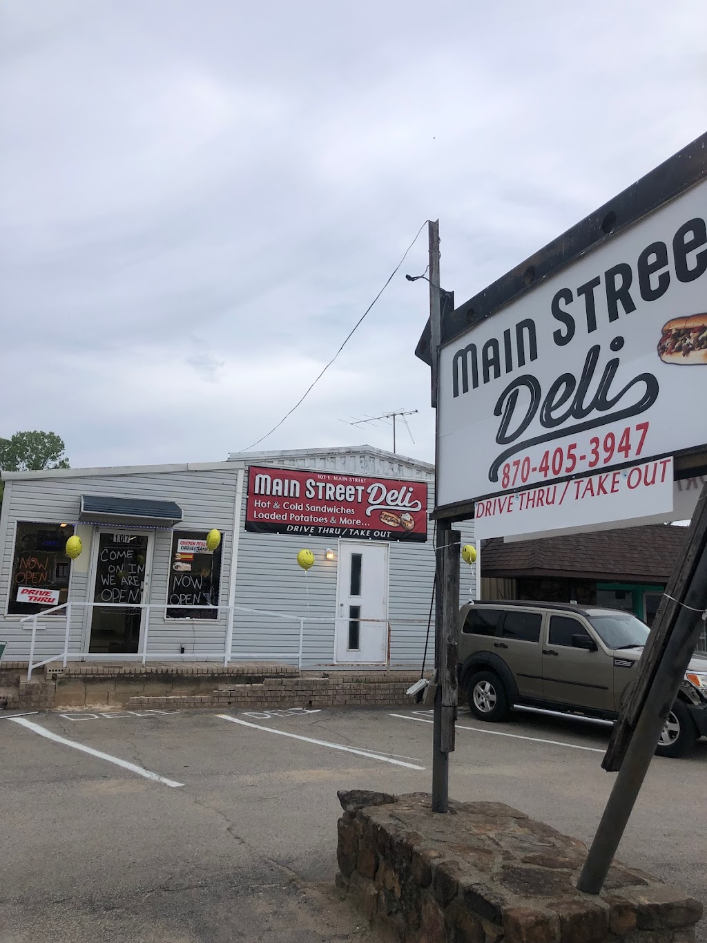 Main Street Deli | restaurant | 107 E Main St, Flippin, AR 72634, USA | 8704053947 OR +1 870-405-3947