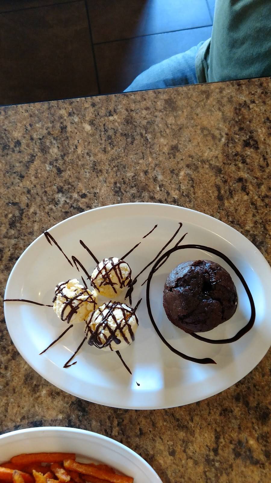 The Grill | restaurant | 413 N Muskogee Ave, Tahlequah, OK 74464, USA | 9184564210 OR +1 918-456-4210