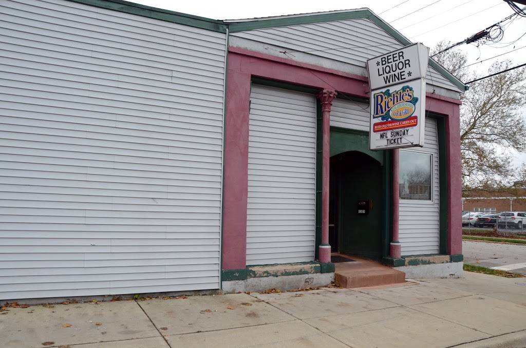 Riehle’s Neighborhood Bar and Grill | restaurant | 1301 Union St, Lafayette, IN 47904, USA | 7657426300 OR +1 765-742-6300