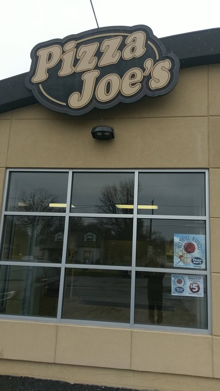 Pizza Joes | restaurant | 960 5th St, Struthers, OH 44471, USA | 3307553636 OR +1 330-755-3636