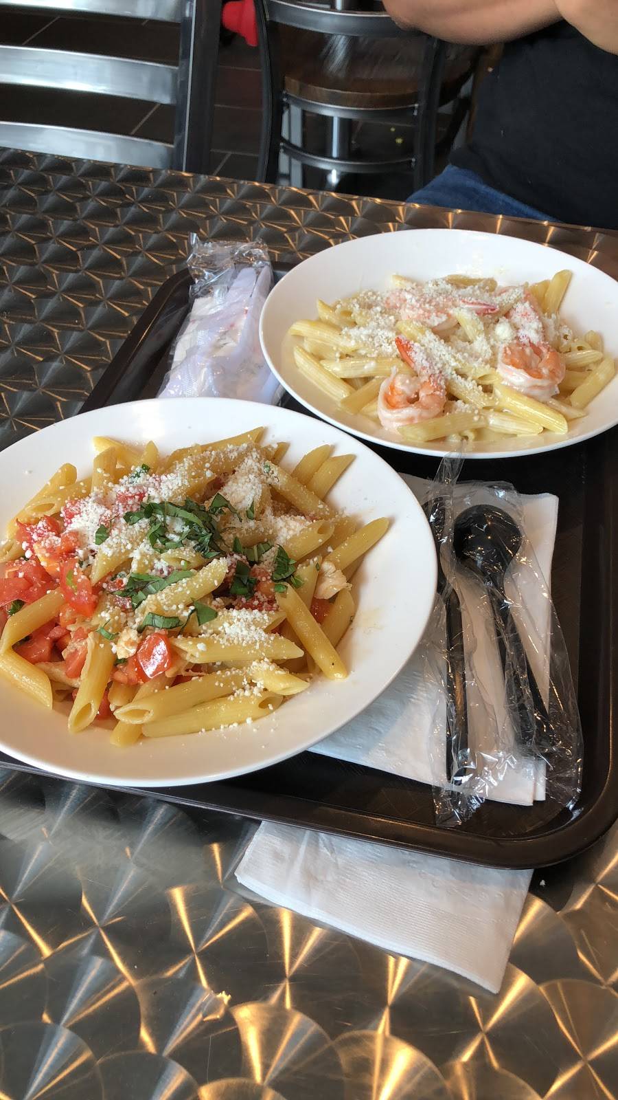 La Amistad | restaurant | 2067 2nd Ave, New York, NY 10029, USA | 2122560129 OR +1 212-256-0129