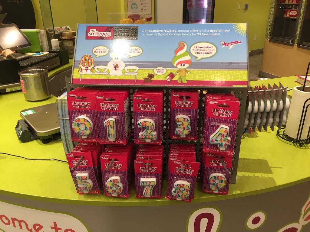 Menchies Frozen Yogurt | bakery | 10965 Lavender Hill Dr, Las Vegas, NV 89135, USA | 7028881193 OR +1 702-888-1193