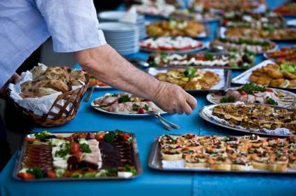 Ravenna Country Market | restaurant | 495972 Grey County Rd 2, Ravenna, ON N0H 2E0, Canada | 5195992796 OR +1 519-599-2796