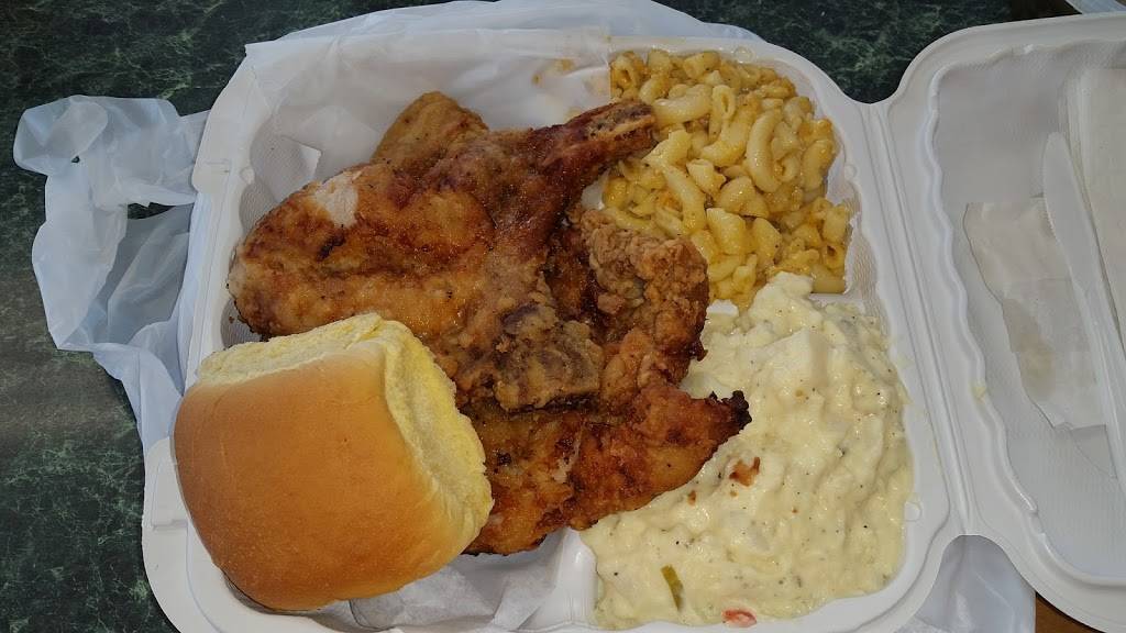 Henrys Soul Cafe | cafe | 5431 Indian Head Hwy, Oxon Hill, MD 20745, USA | 3017496856 OR +1 301-749-6856