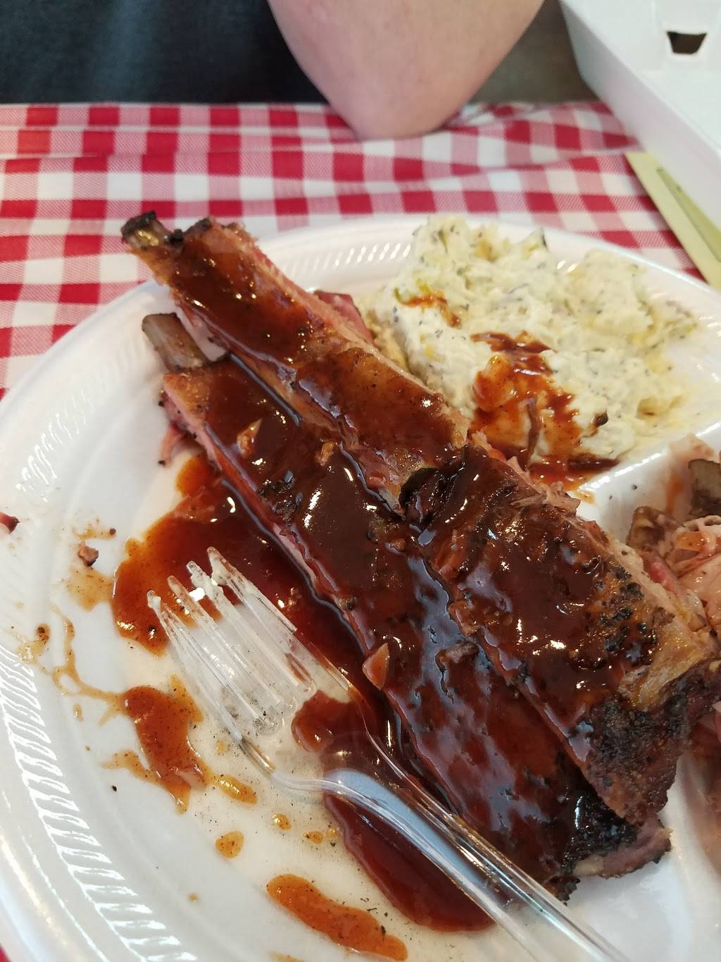 J & B Barbecue & Catering | restaurant | 48 S Holloway St, Henderson, KY 42420, USA | 2708300033 OR +1 270-830-0033