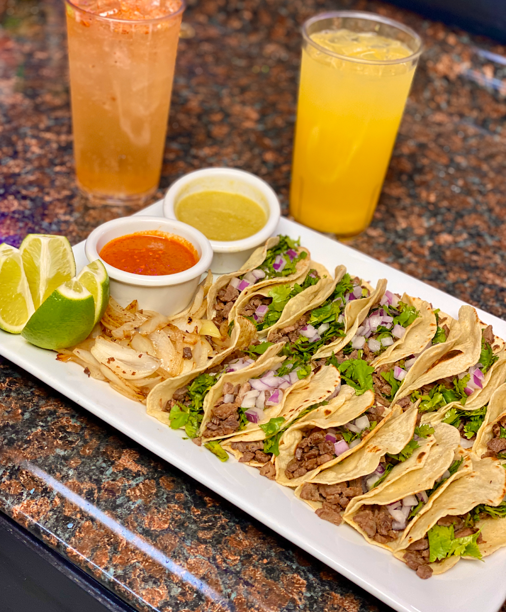 La Noria Bar & Mariscos | restaurant | 911 E Morris St, Wichita, KS 67211, USA | 3162953626 OR +1 316-295-3626
