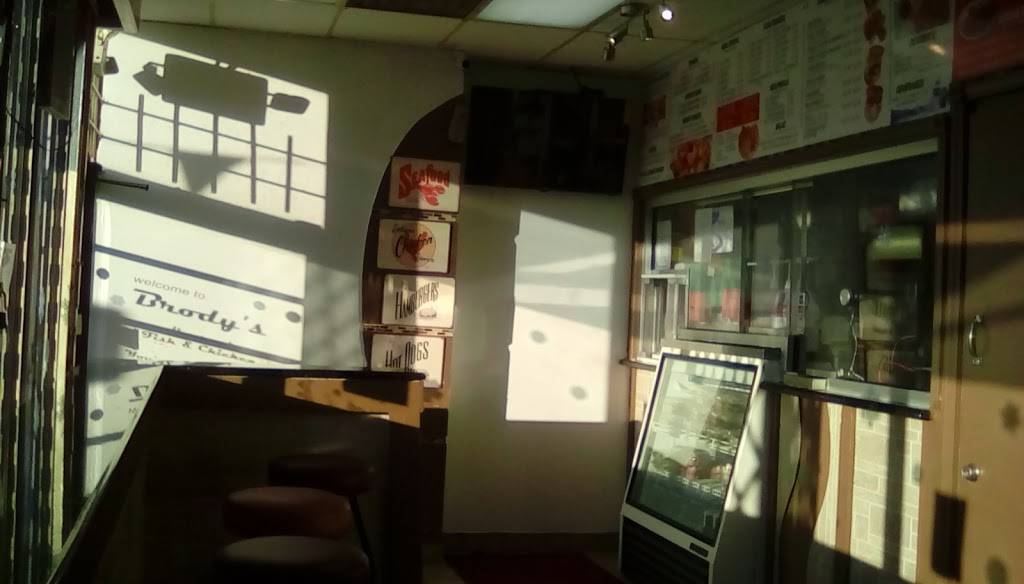 Brodys Fish & Chicken | restaurant | 7127 S State St, Chicago, IL 60619, USA | 8728185020 OR +1 872-818-5020