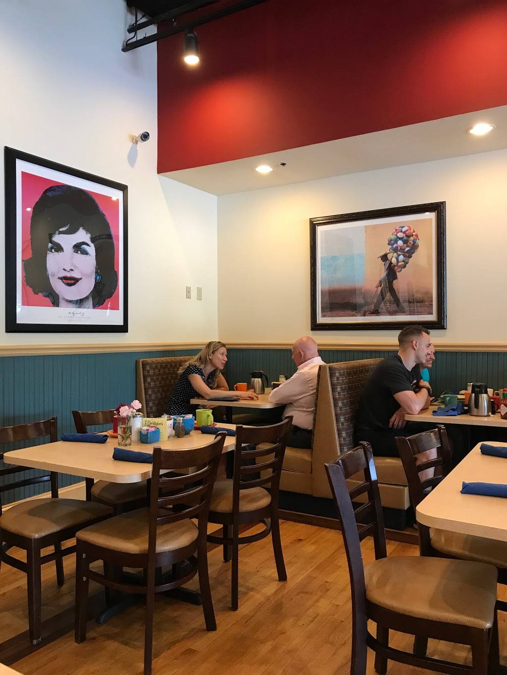 J. Christophers | restaurant | 1205 Johnson Ferry Rd #114, Marietta, GA 30068, USA | 7705796800 OR +1 770-579-6800