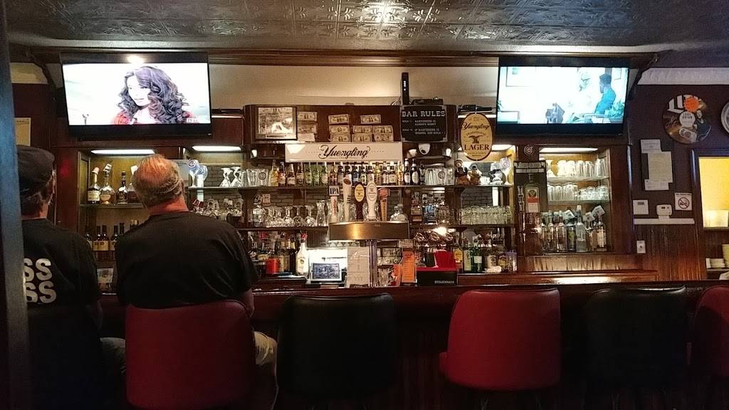 Frankie Vs Bar & Grill | restaurant | 1923 Calumet Ave, Whiting, IN 46394, USA | 2196555454 OR +1 219-655-5454