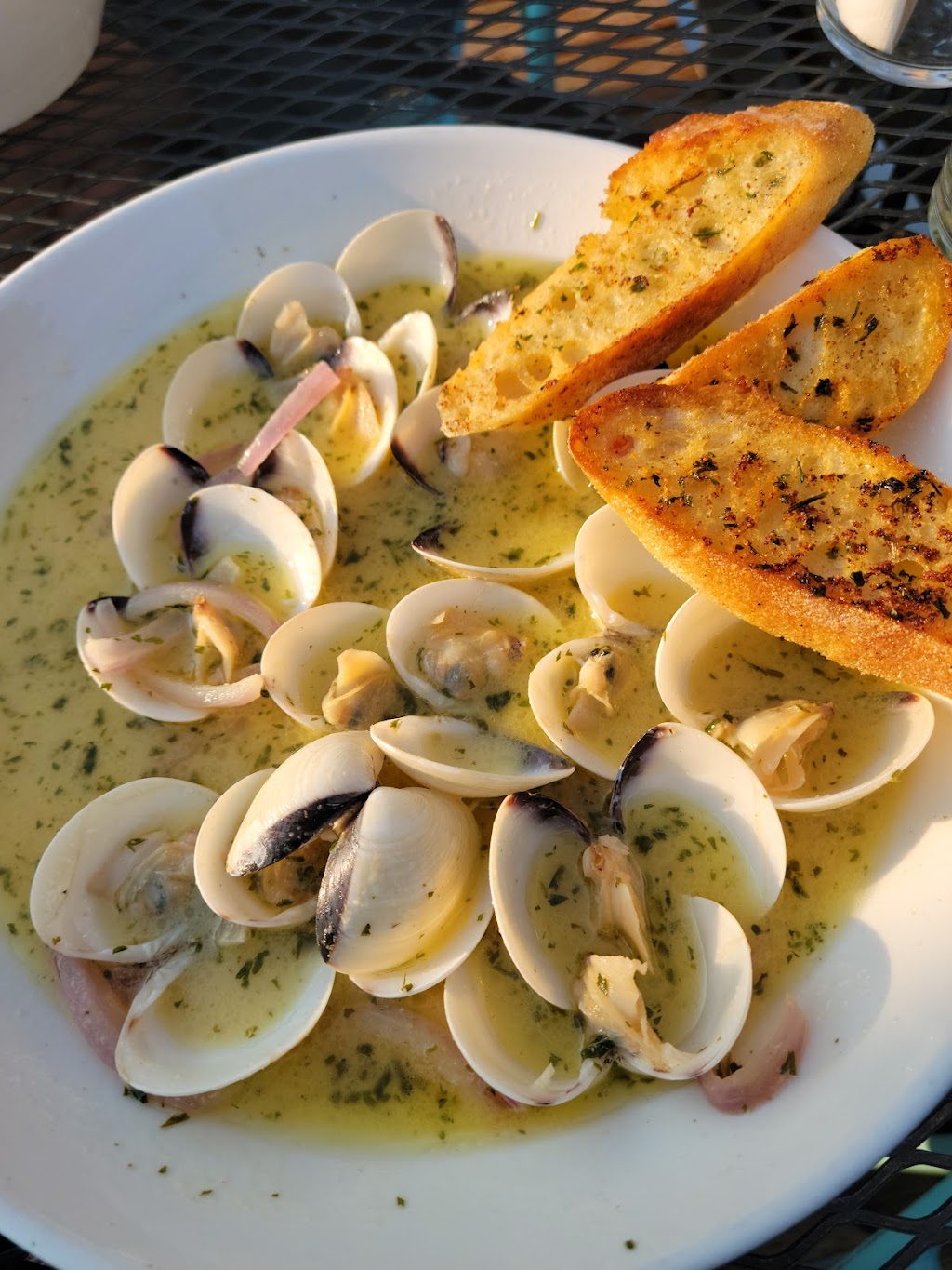 REMEDY | restaurant | 3809 S Grand Blvd, Spokane, WA 99203, USA | 5094433730 OR +1 509-443-3730