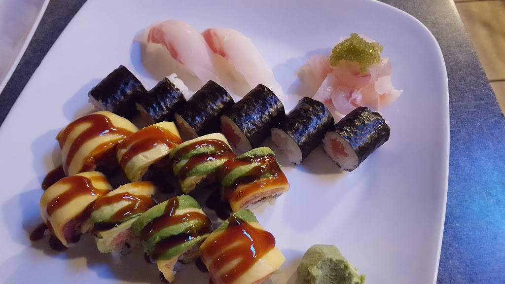 Sushi Bar Bloomington | restaurant | 2522 E 10th St, Bloomington, IN 47408, USA | 8123317688 OR +1 812-331-7688