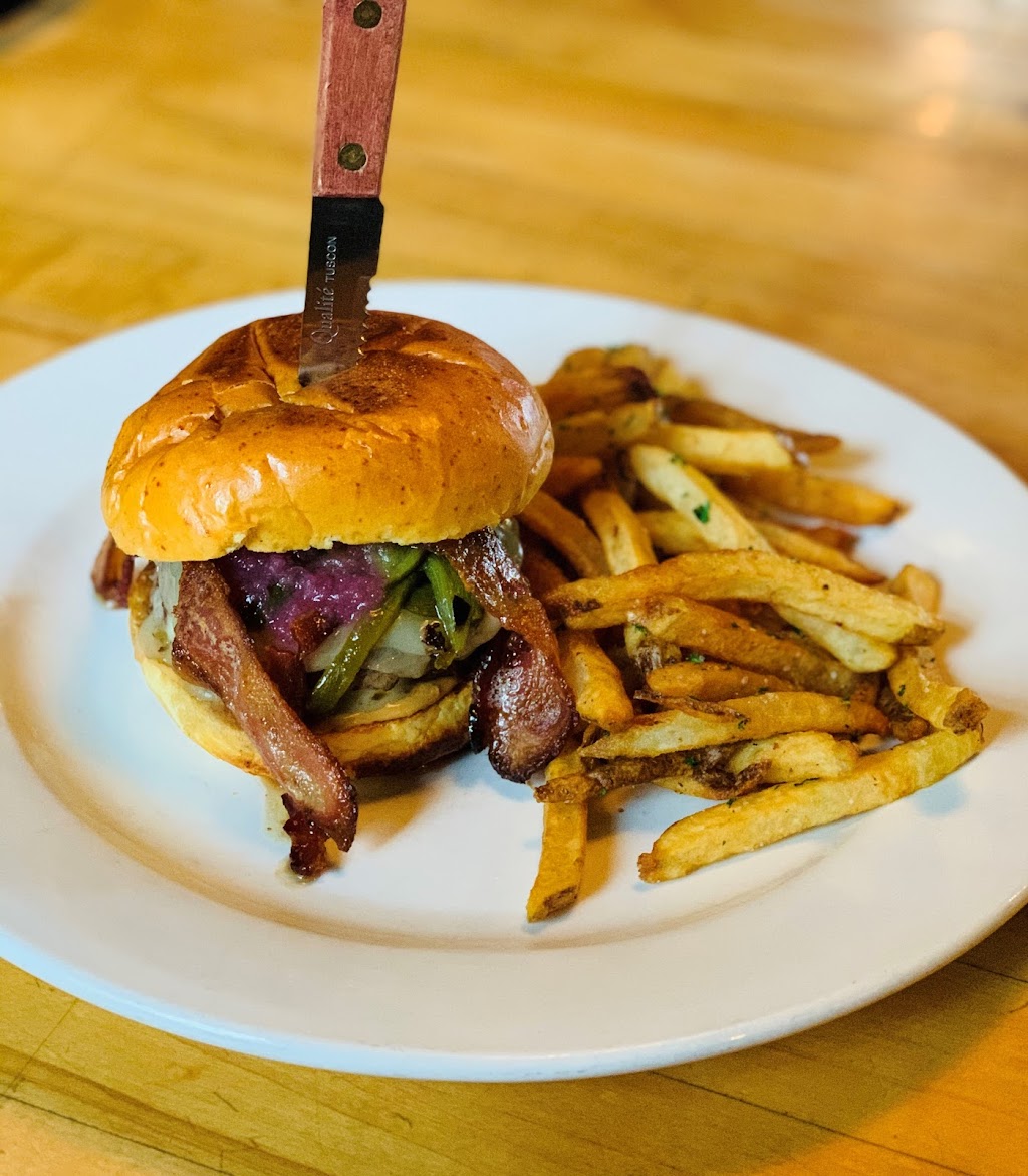 The Burger Warehouse Chicago | restaurant | 1419 W Fullerton Ave Unit B, Chicago, IL 60614, USA | 7736616382 OR +1 773-661-6382