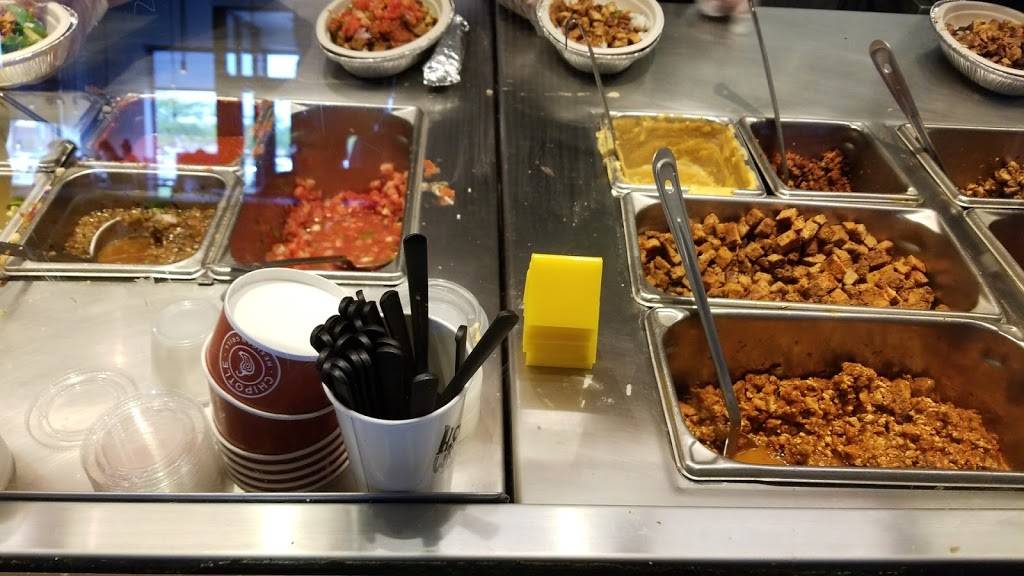 Chipotle Mexican Grill | restaurant | 28644 Telegraph Rd Space C-9, Southfield, MI 48034, USA | 2484154301 OR +1 248-415-4301