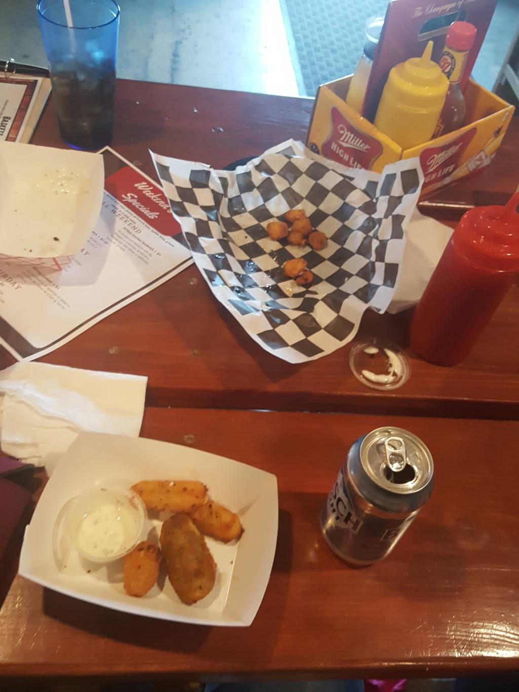 The CO-OP Bar and Grill | restaurant | 714 S East St, Pomeroy, IA 50575, USA | 7124682341 OR +1 712-468-2341