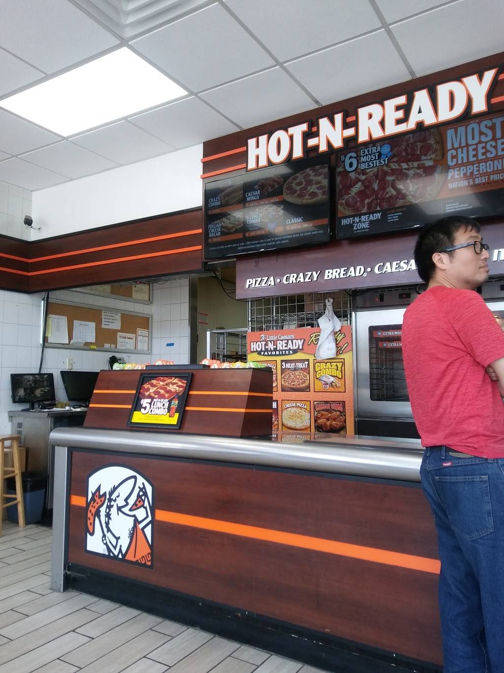 Little Caesars Pizza | meal takeaway | 2926 Valley View Ln, Farmers Branch, TX 75234, USA | 9726209993 OR +1 972-620-9993