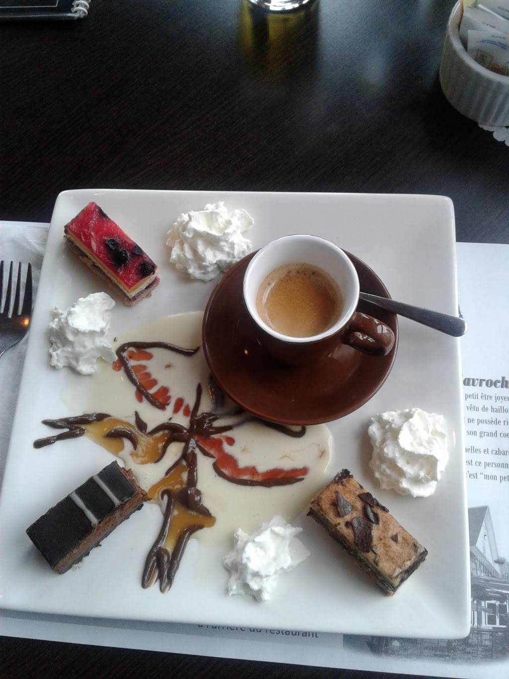 Café-resto Le Gavroche | restaurant | 304 Rue Notre Dame E, Victoriaville, QC G6P 5G7, Canada | 8196043077 OR +1 819-604-3077