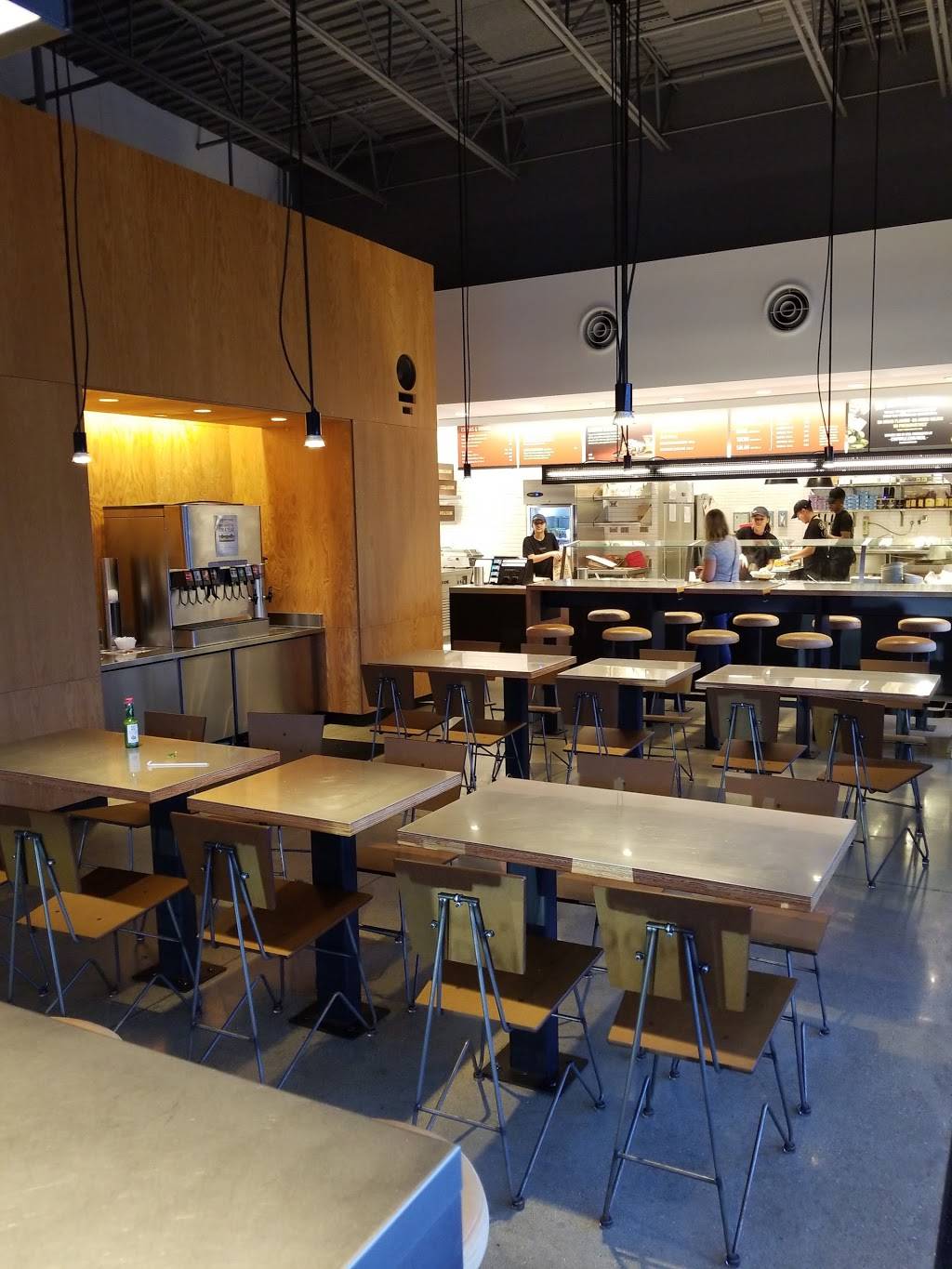 Chipotle Mexican Grill | restaurant | 5320 E 82nd St, Indianapolis, IN 46250, USA | 3179131425 OR +1 317-913-1425