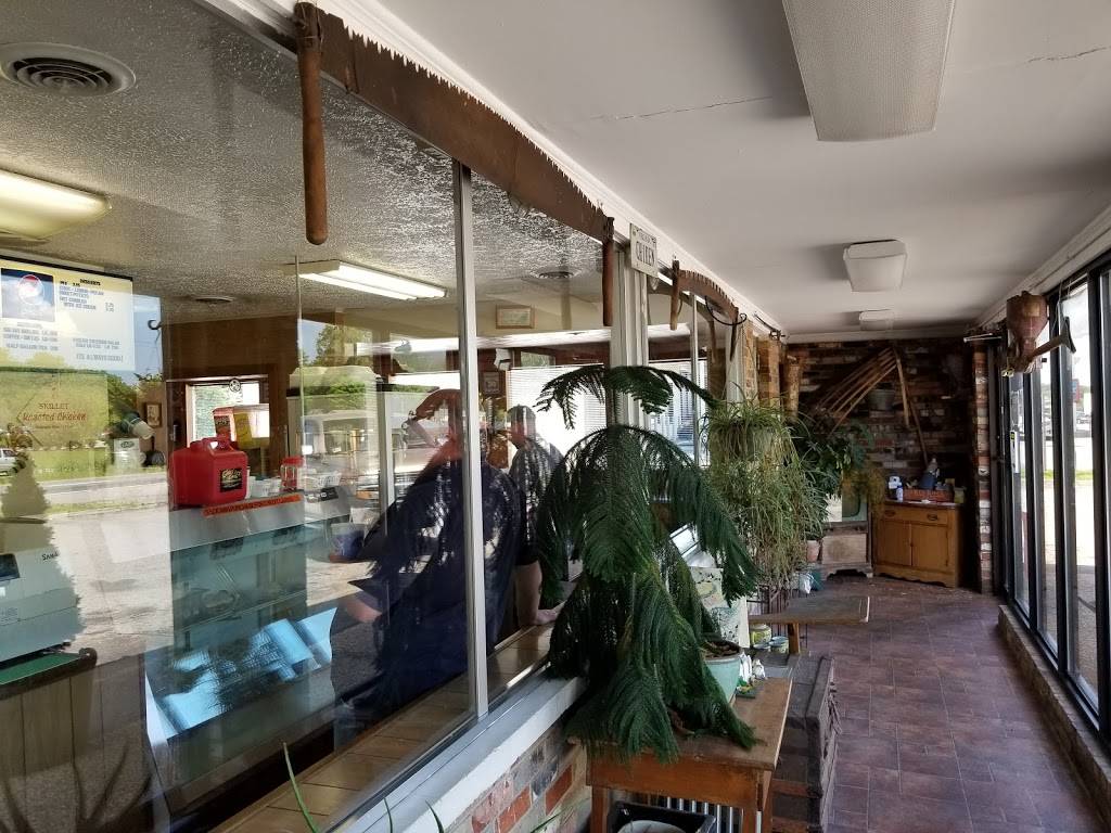 Golden Skillet | restaurant | 13629 US-29, Chatham, VA 24531, USA | 4344324633 OR +1 434-432-4633