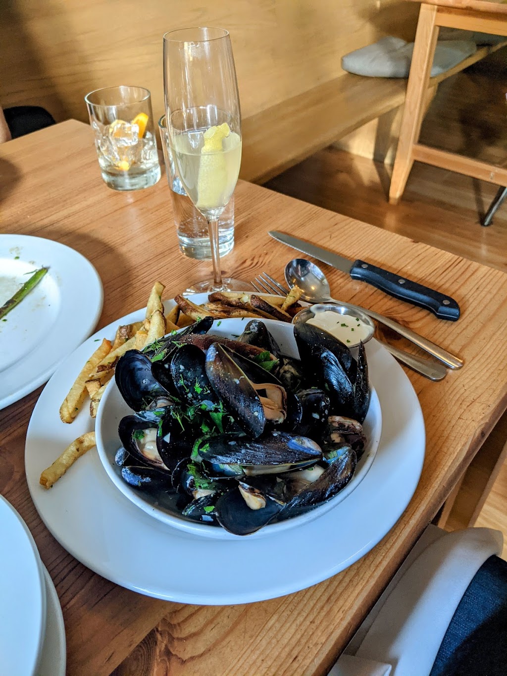 Brasserie Four | restaurant | 4 E Main St, Walla Walla, WA 99362, USA | 5095292011 OR +1 509-529-2011