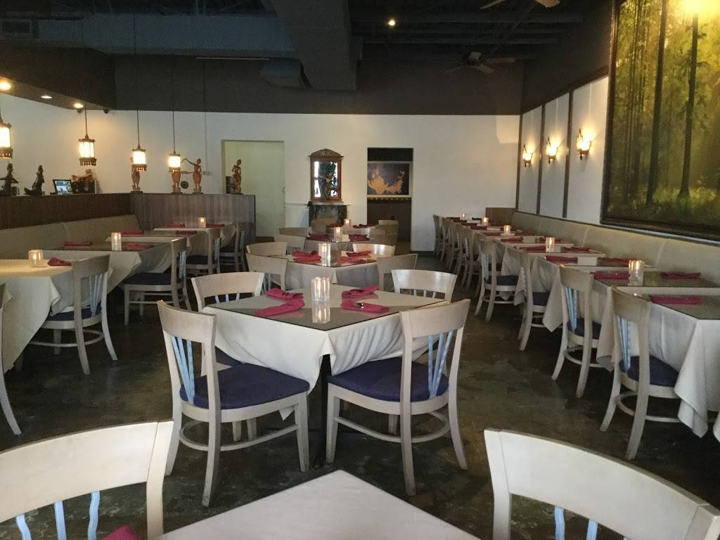 Thai Chili | restaurant | 210 S US-377, Roanoke, TX 76262, USA | 6825024843 OR +1 682-502-4843