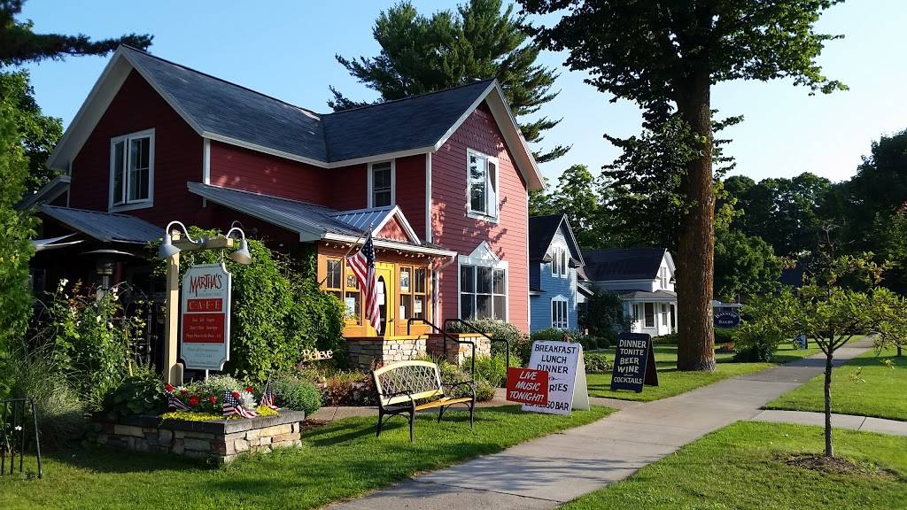 Marthas Leelanau Table | cafe | 413 N St Joseph St, Suttons Bay, MI 49682, USA | 2312712344 OR +1 231-271-2344