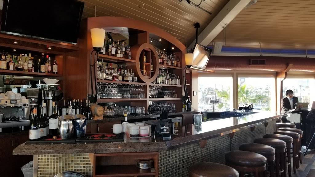 Queensview Steakhouse | restaurant | 435 Shoreline Village Dr, Long Beach, CA 90802, USA | 5624326500 OR +1 562-432-6500