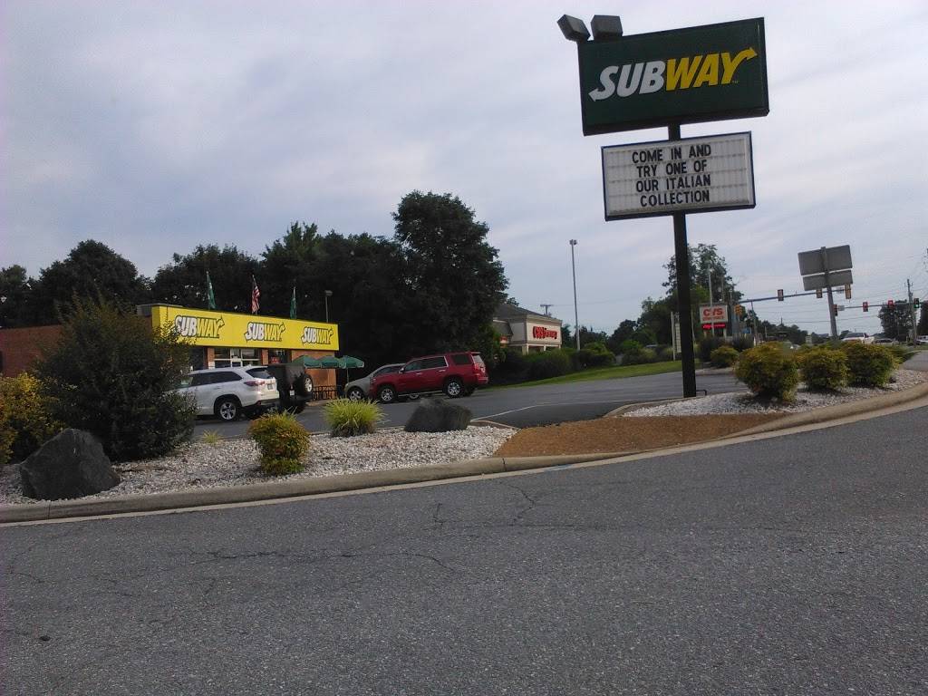 Subway | restaurant | 18707 Forest Rd, Lynchburg, VA 24502, USA | 4342372028 OR +1 434-237-2028