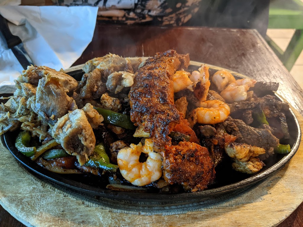 Los Agaves Mexican Restaurant | restaurant | 1505 Jerry Clower Blvd N, Yazoo City, MS 39194, USA | 6627460644 OR +1 662-746-0644