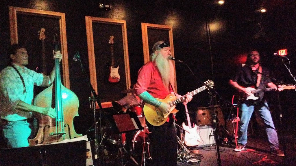 Finnegans Wake | restaurant | 1122 Thomasville Rd # 2, Tallahassee, FL 32303, USA | 8503298113 OR +1 850-329-8113