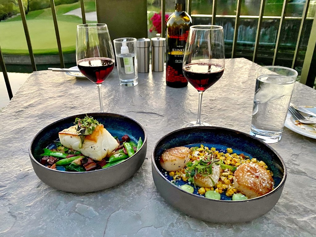 Flying V Bar & Grill | restaurant | 7000 N Resort Dr, Tucson, AZ 85750, USA | 5206155495 OR +1 520-615-5495