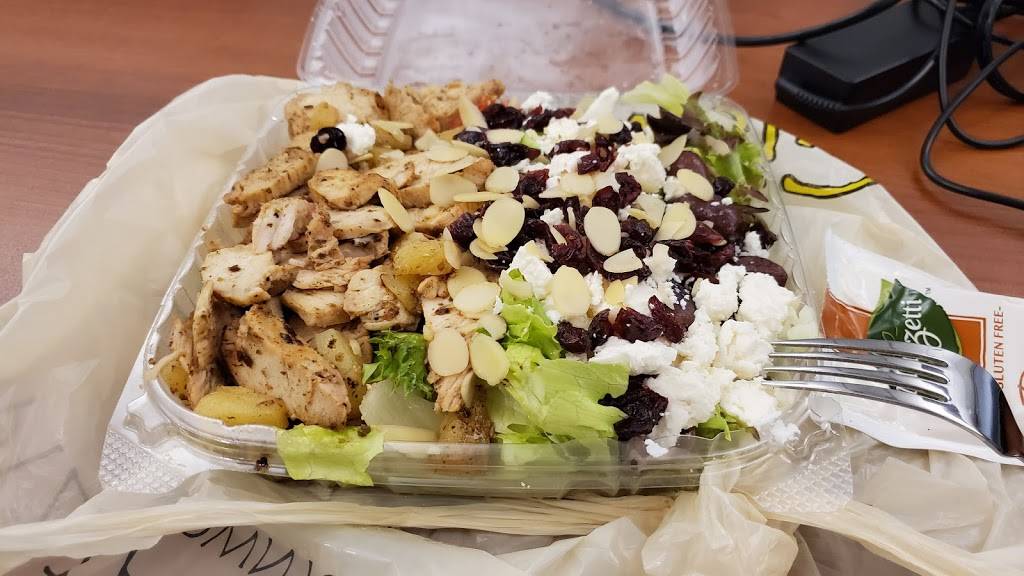 Giovannis Pizza & Pasta | restaurant | 123 6th St, Pittsburgh, PA 15222, USA | 4122817060 OR +1 412-281-7060