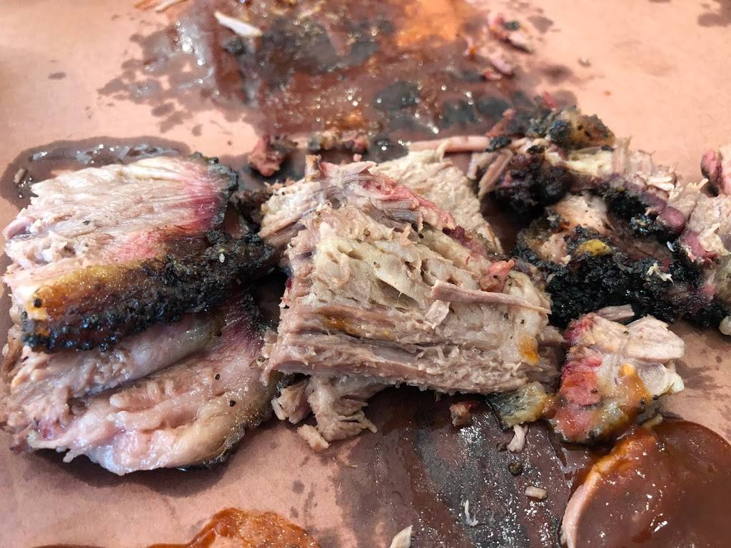 Deckle Smokehouse BBQ | restaurant | 324 W Edmond Rd, Edmond, OK 73003, USA | 4054307649 OR +1 405-430-7649
