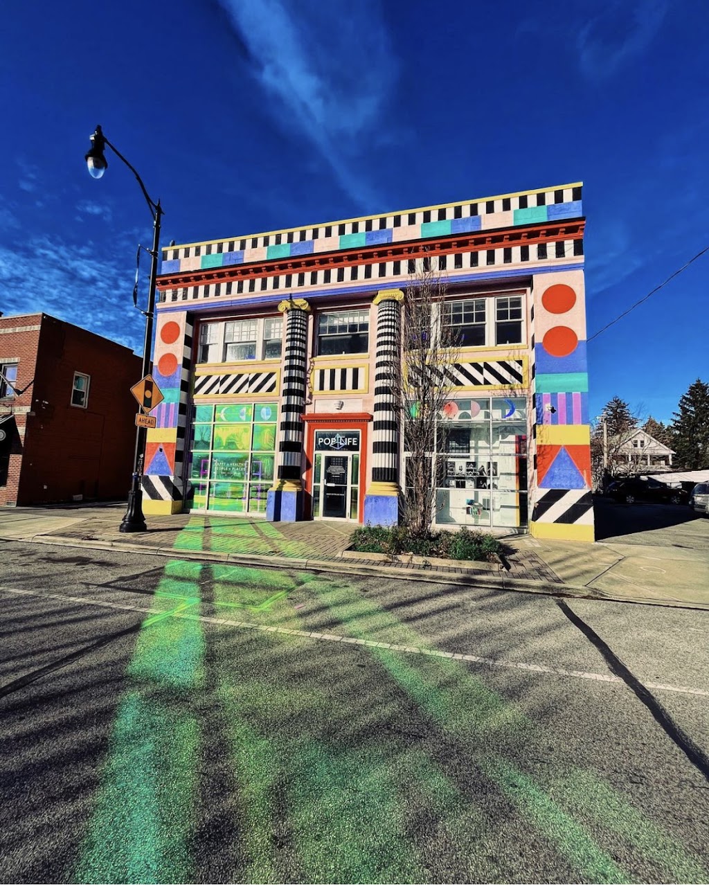 Pop Life | restaurant | 15619 Waterloo Rd, Cleveland, OH 44110, USA | 2163403971 OR +1 216-340-3971