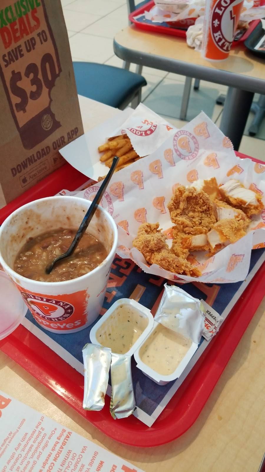 Popeyes Louisiana Kitchen | restaurant | Travel Plaza, 288 Lewiston Rd, West Gardiner, ME 04345, USA | 2078354040 OR +1 207-835-4040