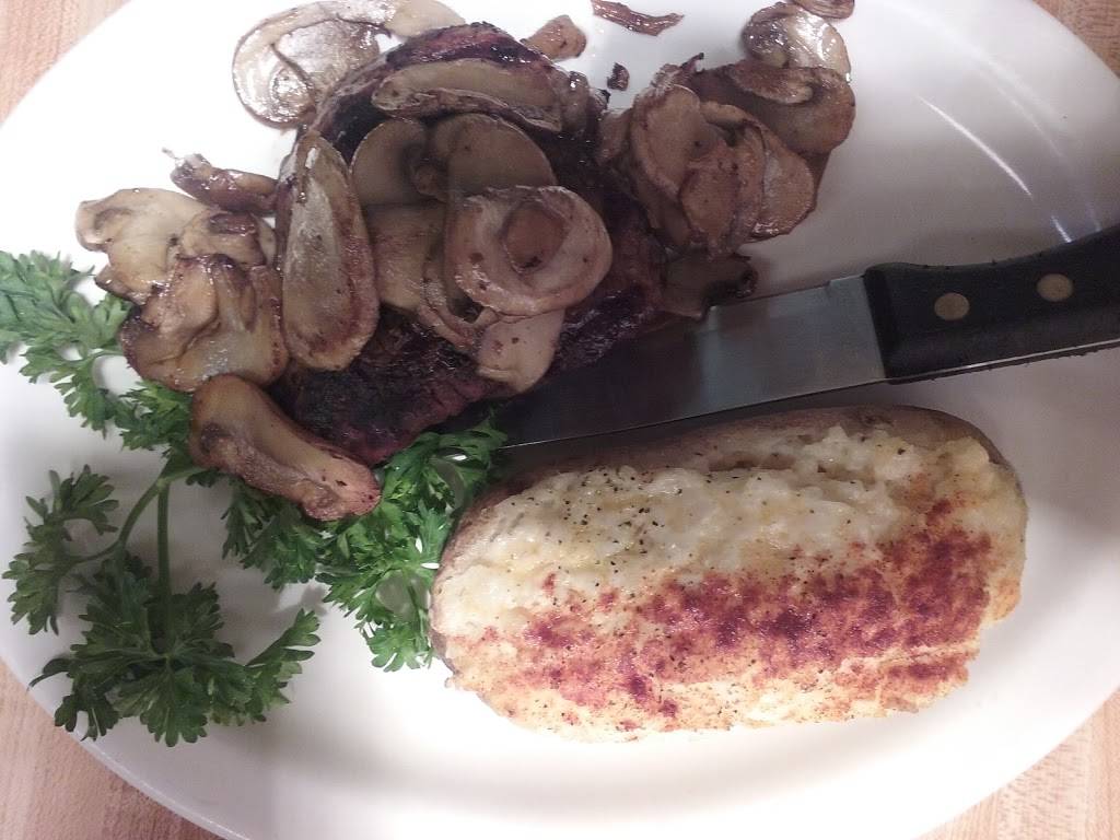 Sunset Supper Club On Solberg Lake | restaurant | N10575 E Solberg Lake Rd, Phillips, WI 54555, USA | 7153393357 OR +1 715-339-3357