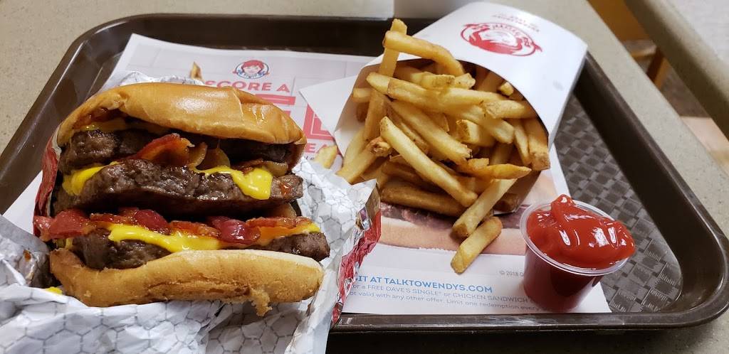 Wendys | restaurant | 18 Glen Cove Rd, Greenvale, NY 11548, USA | 5166218636 OR +1 516-621-8636