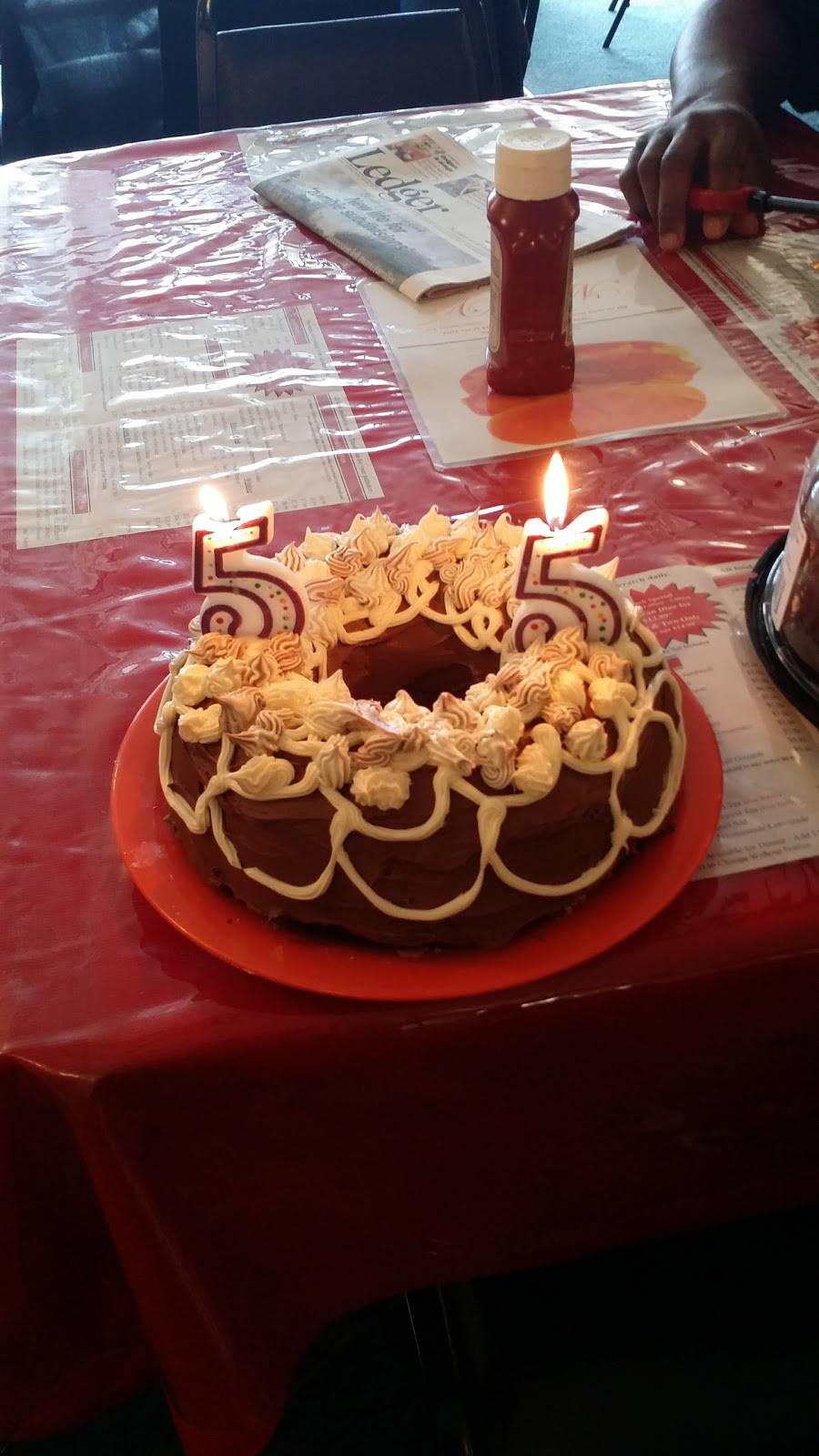 M & V Famous "Soul" Food | restaurant | 281 N Lowry St, Smyrna, TN 37167, USA | 6152670571 OR +1 615-267-0571