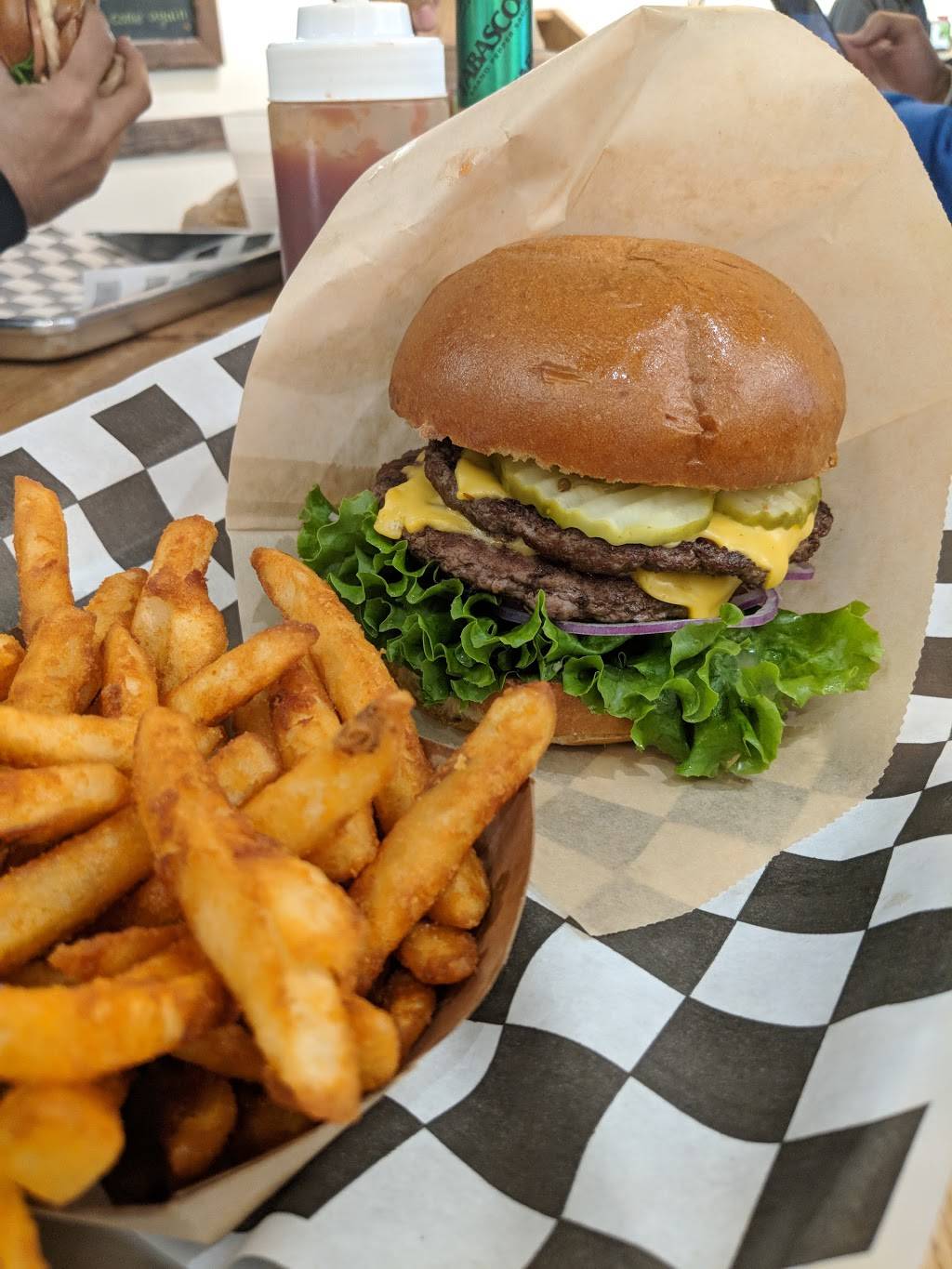 The Club: Burgers & Sandwiches | restaurant | 261 S Van Dorn St, Alexandria, VA 22304, USA | 7035663748 OR +1 703-566-3748