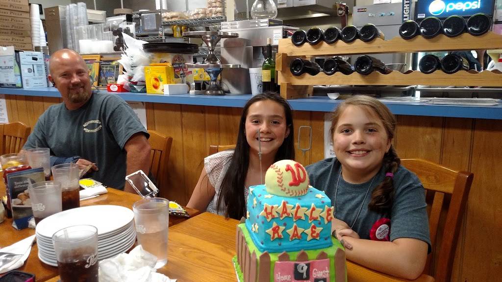 Villages Pizza | restaurant | 4040 Franklin Turnpike, Danville, VA 24540, USA | 4348367030 OR +1 434-836-7030