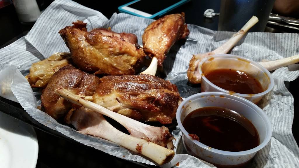 Knuckleheads | restaurant | 80 Center St, Wallingford, CT 06492, USA | 2037937623 OR +1 203-793-7623