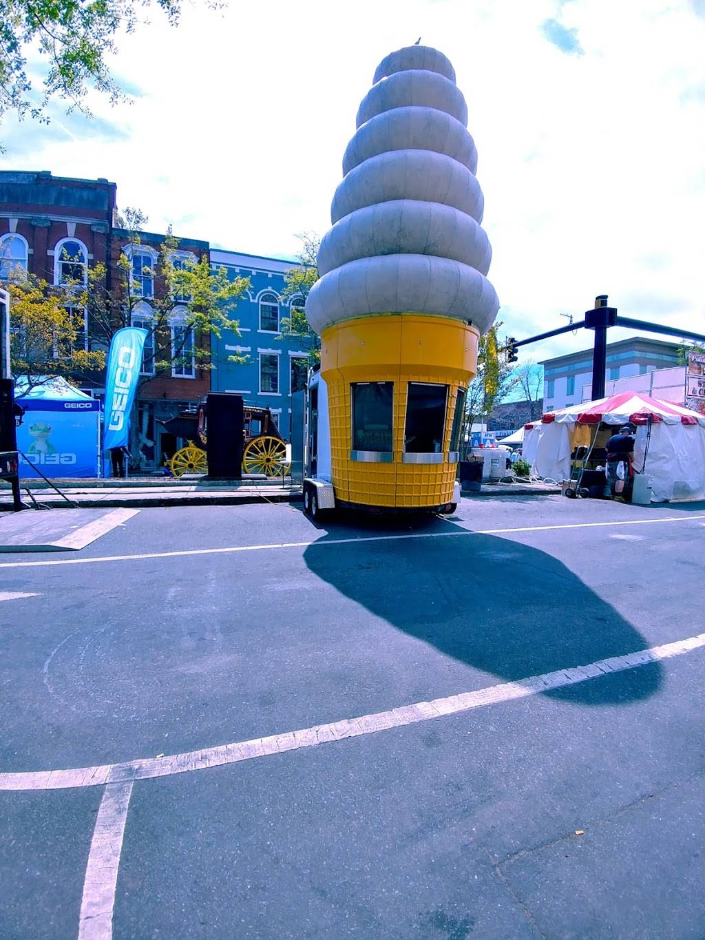 Beer Bellies | restaurant | 109 Market St, Wilmington, NC 28401, USA | 9108335509 OR +1 910-833-5509