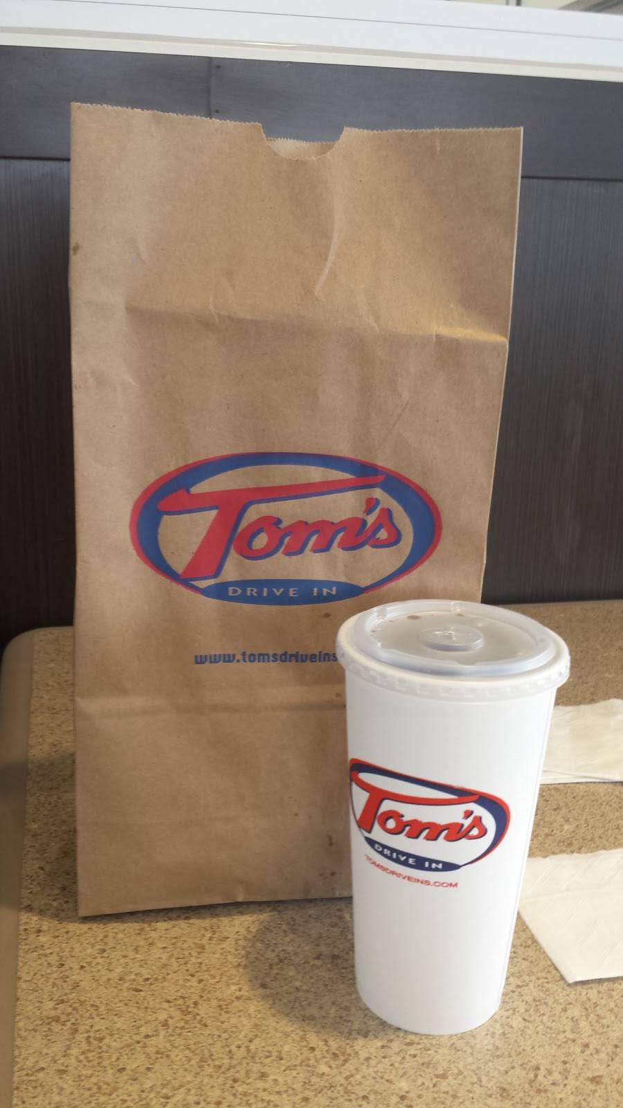 Toms Drive-In | restaurant | 1915 Freedom Rd, Little Chute, WI 54140, USA | 9207888756 OR +1 920-788-8756