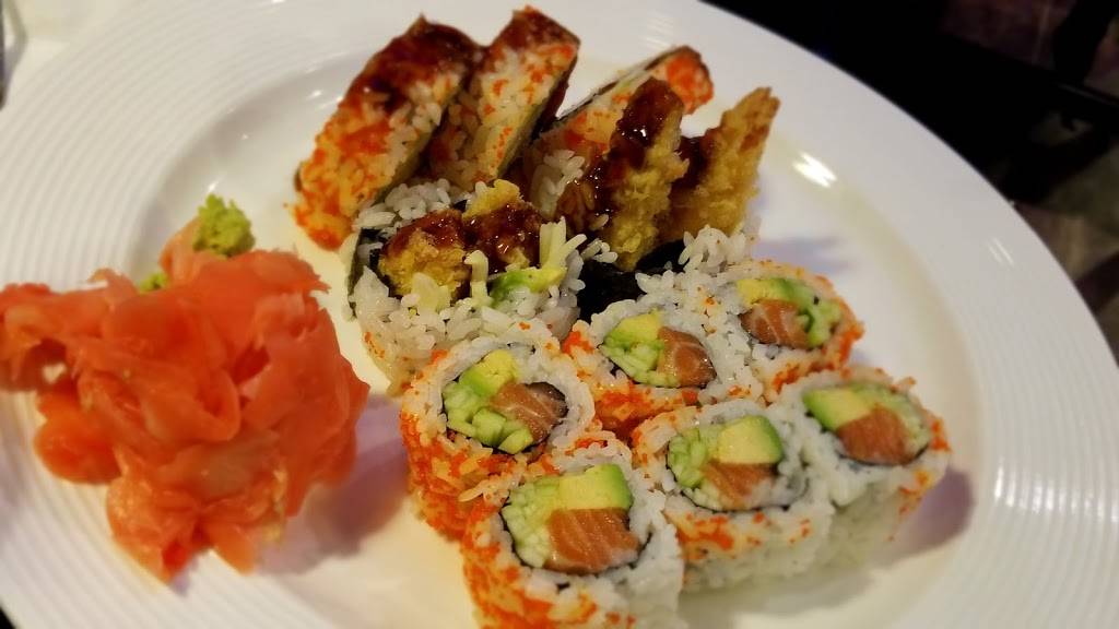 Ginza Asian Bistro | restaurant | 9420 Shelbyville Rd, Louisville, KY 40222, USA | 5027498878 OR +1 502-749-8878