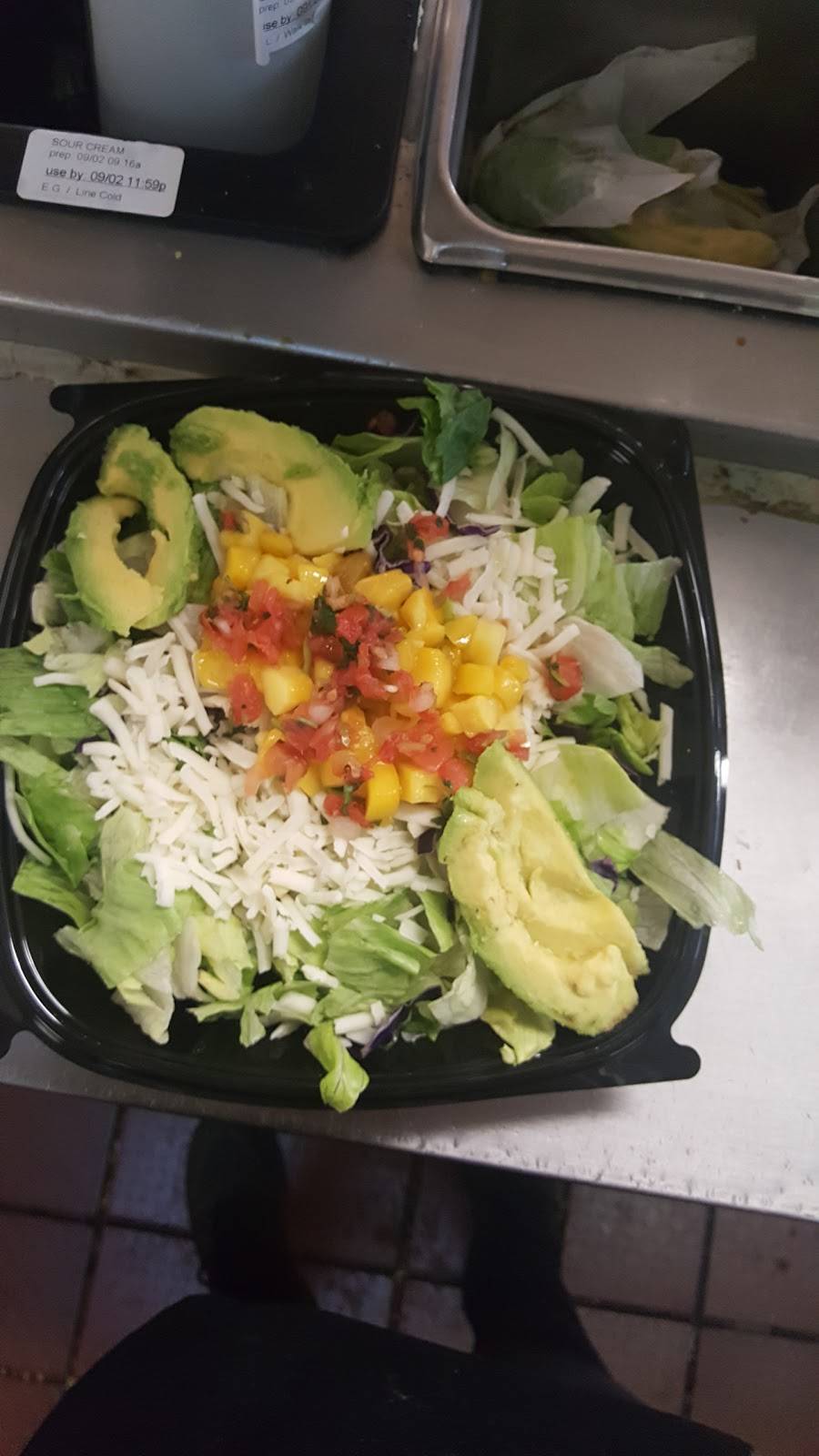 El Pollo Loco | restaurant | 6752 Reseda Blvd, Reseda, CA 91335, USA | 8187052937 OR +1 818-705-2937