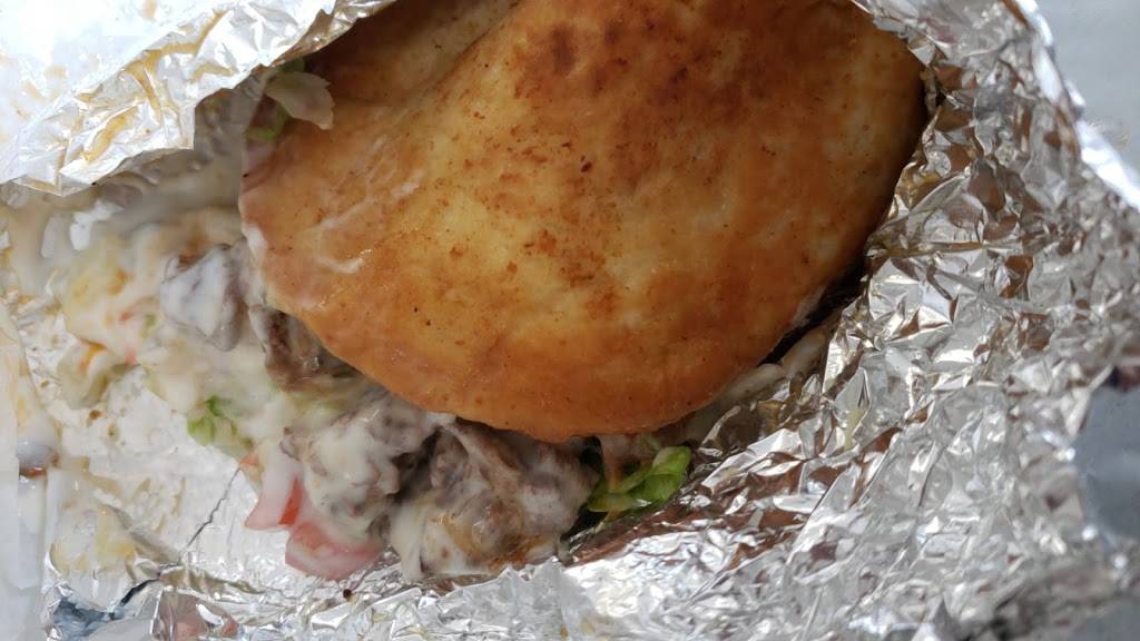 Giovannis House of Pizza | restaurant | 525 Lowell St, Peabody, MA 01960, USA | 9785351222 OR +1 978-535-1222